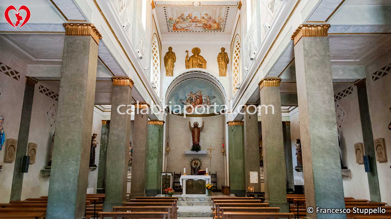 Chiesa del Sacro Cuore di Gesù a Martirano Lombardo (CZ)