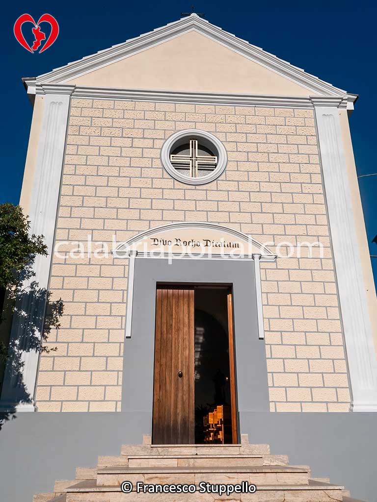 Facciata della Cappella di San Rocco ad Albidona (CS)