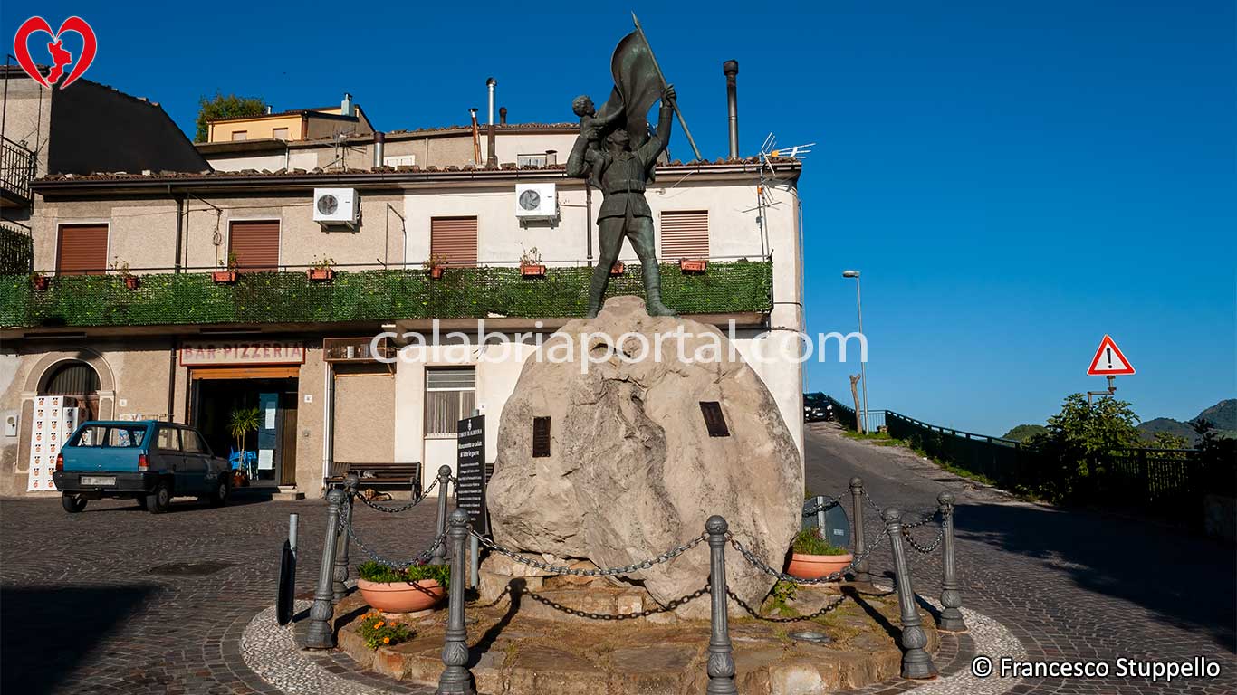 Monumento ai Caduti per la Patria di Albidona (CS)