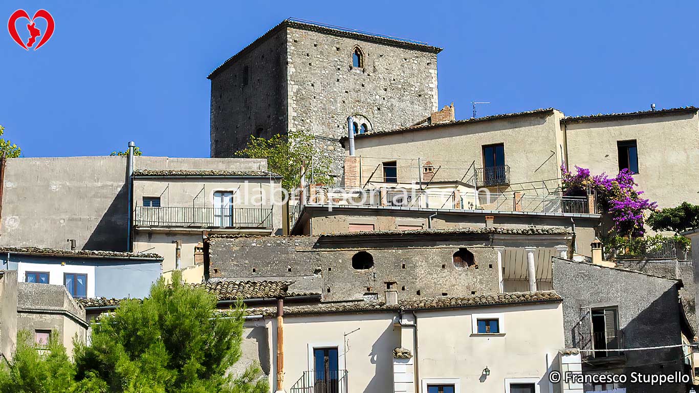 Altomonte (CS): Torre dei Pallotta