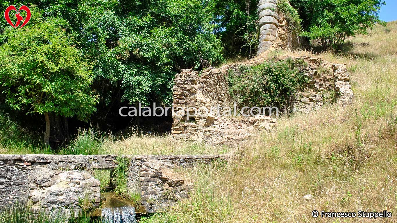 Antico Mulino ad Acqua ad Aprigliano (CS)