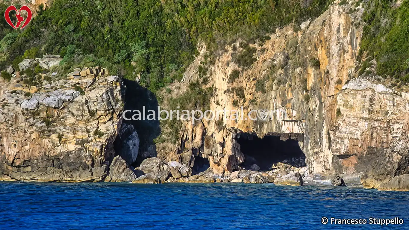 La Grotta dei Rizzi a Cetraro (CS)