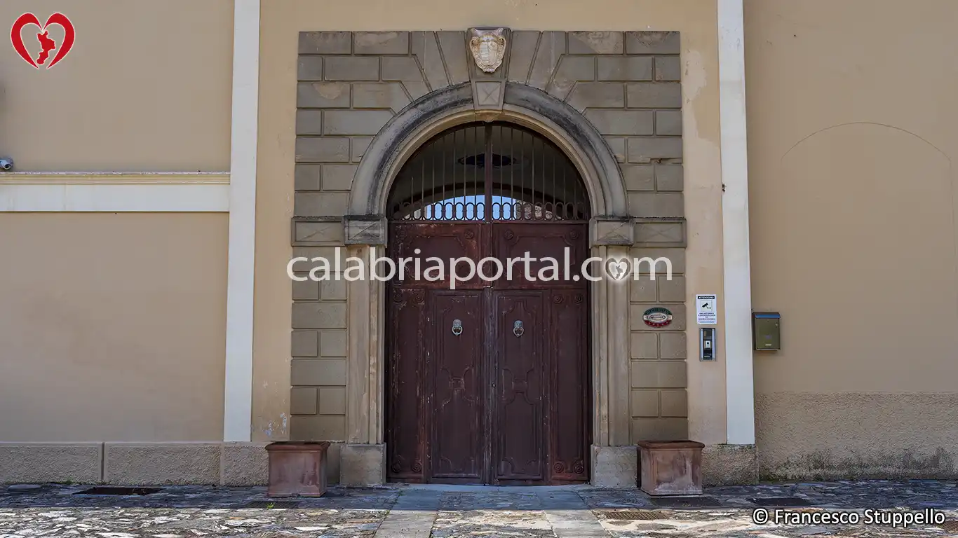 Portale del Palazzo del Capo a Cittadella del Capo (CS)