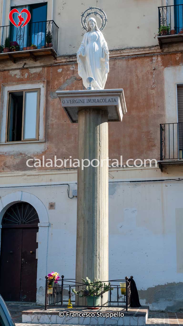 Monumento alla Vergine Immacolata a Corigliano Calabro (CS)