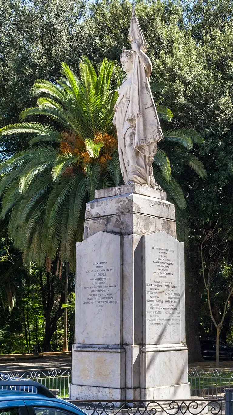 Monumento ai Patrioti del Risorgimento a Cosenza