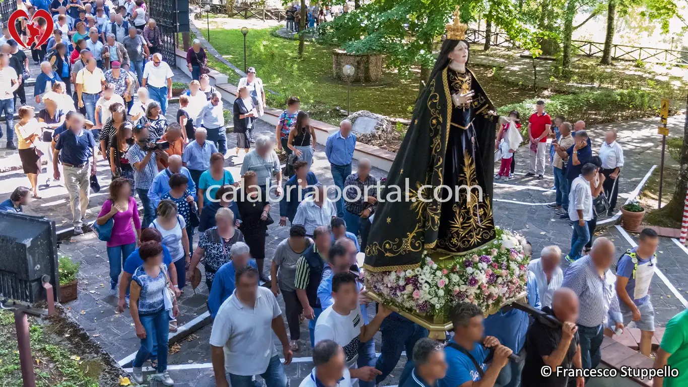 Processione della Festa della Madonna delle Cappelle a Laino Borgo