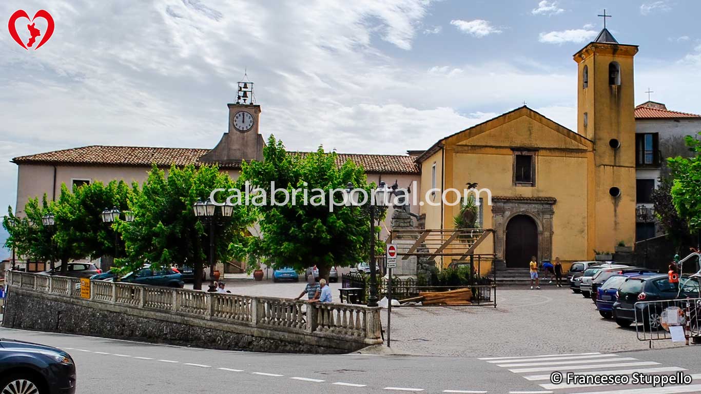 Chiesa di Santa Maria del Carmine a Mongrassano (CS)