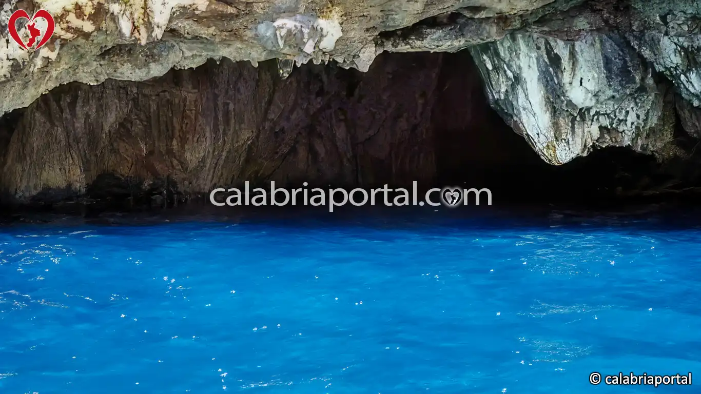 Grotta Isola di Dino