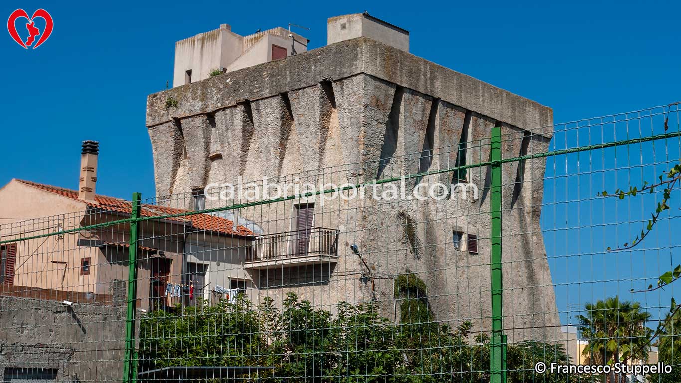Rocca Imperiale (CS): Torre di Guardia