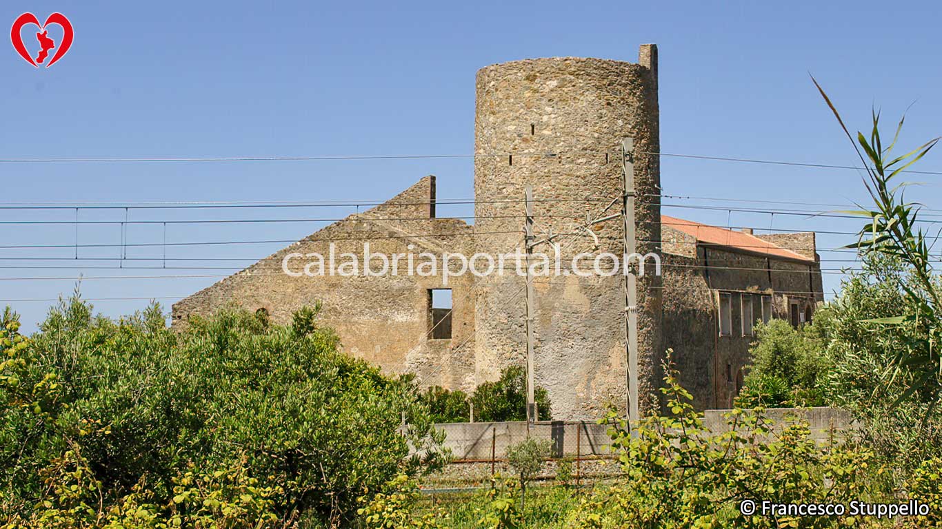 Santa Maria del Cedro (CS): Torre dell'Impresa