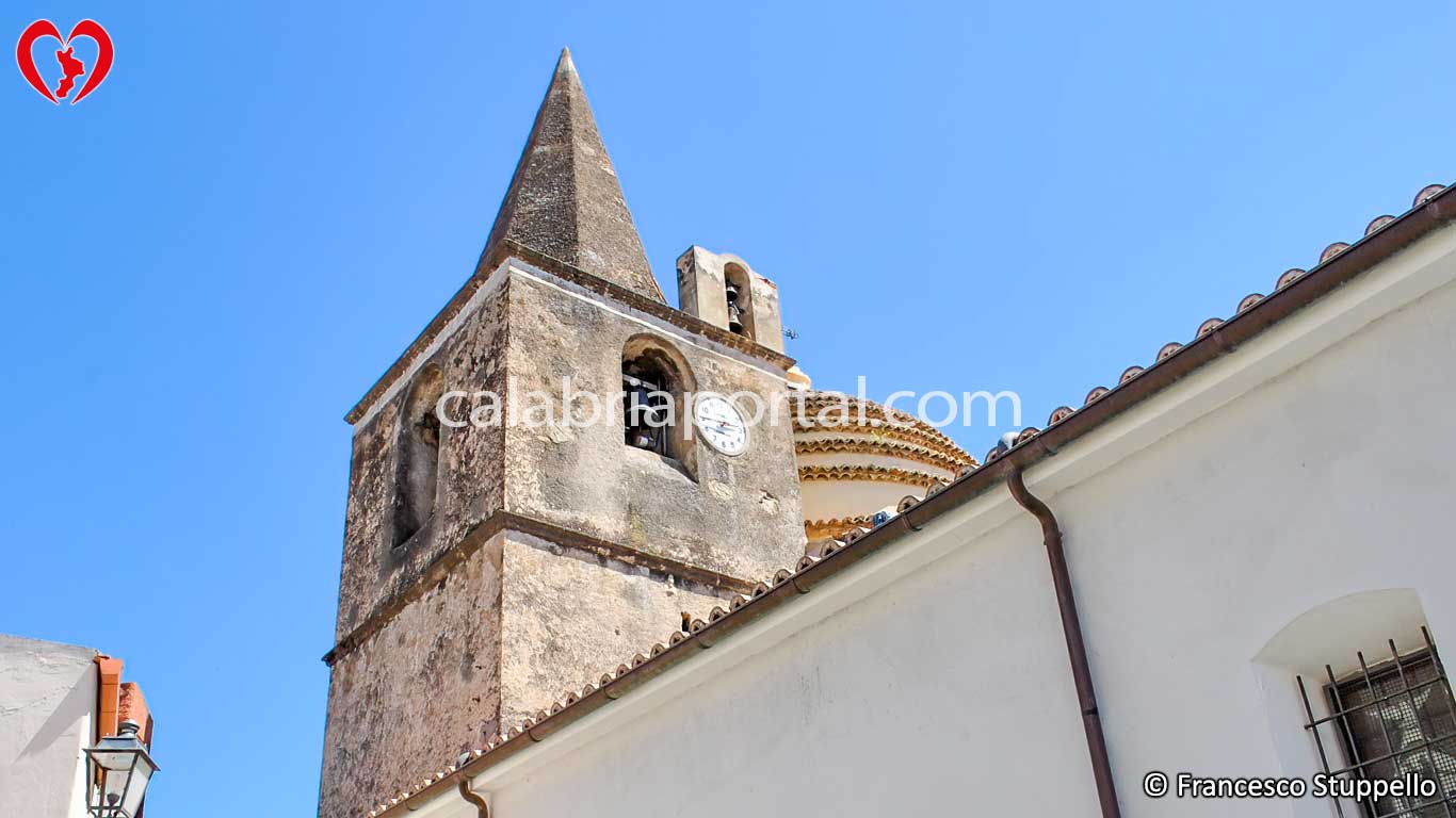 Torre Campanaria della Chiesa di San Nicola di Mira a Trebisacce (CS)
