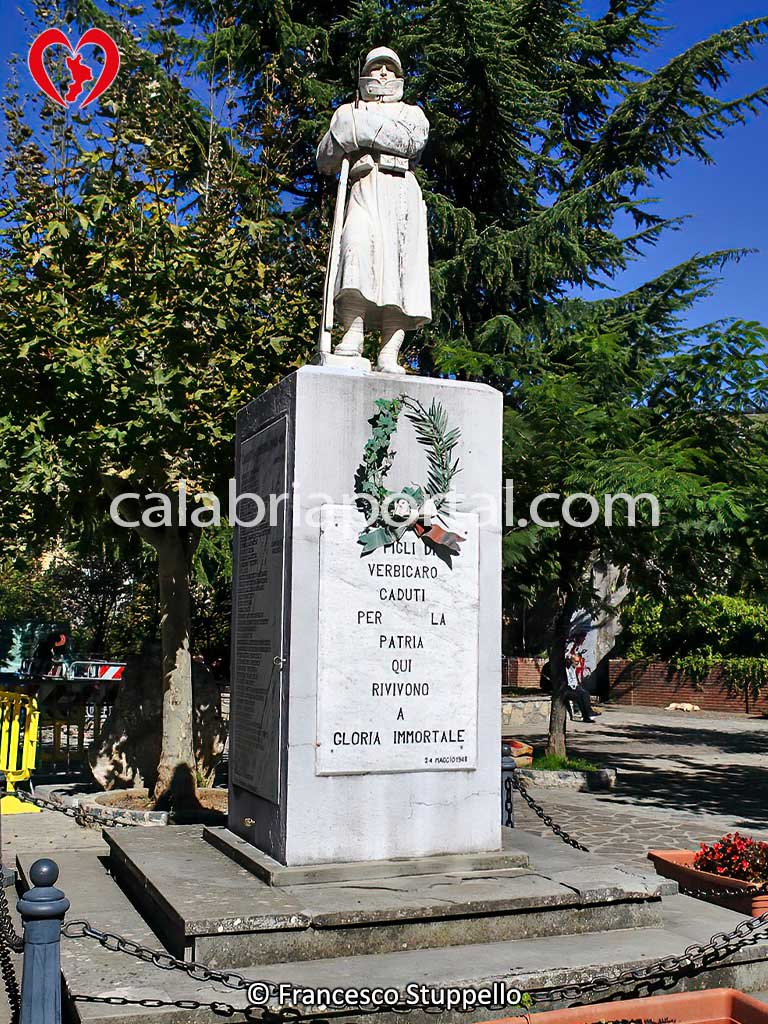 Monumento ai Caduti per la Patria a Verbicaro (CS)
