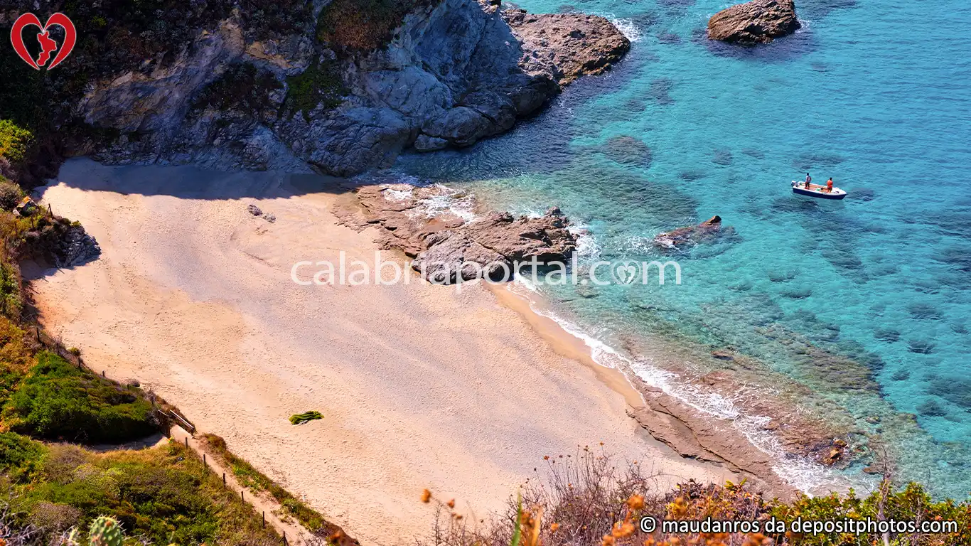 Spiaggia di Praia I Focu a Capo Vaticano - Calabria