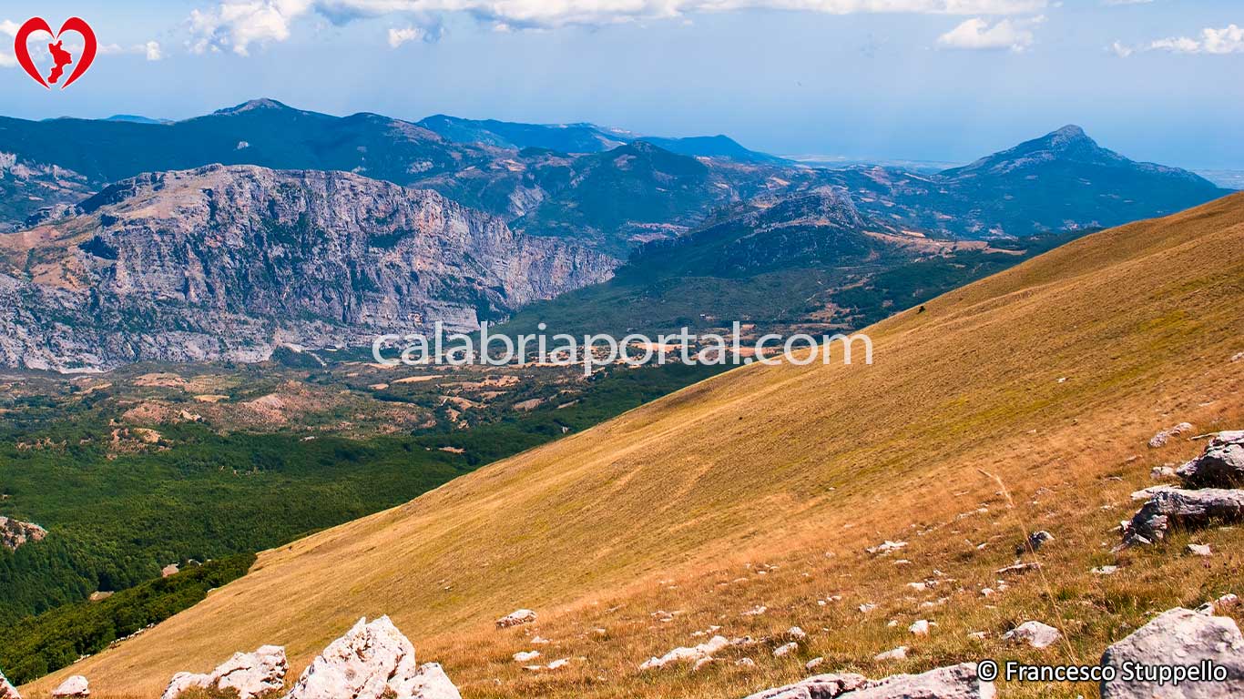 Timpa di Porace vista dal Monte Serra Dolcedorme