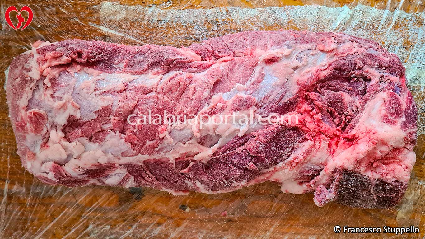Il Capocollo Calabrese: la salatura della carne
