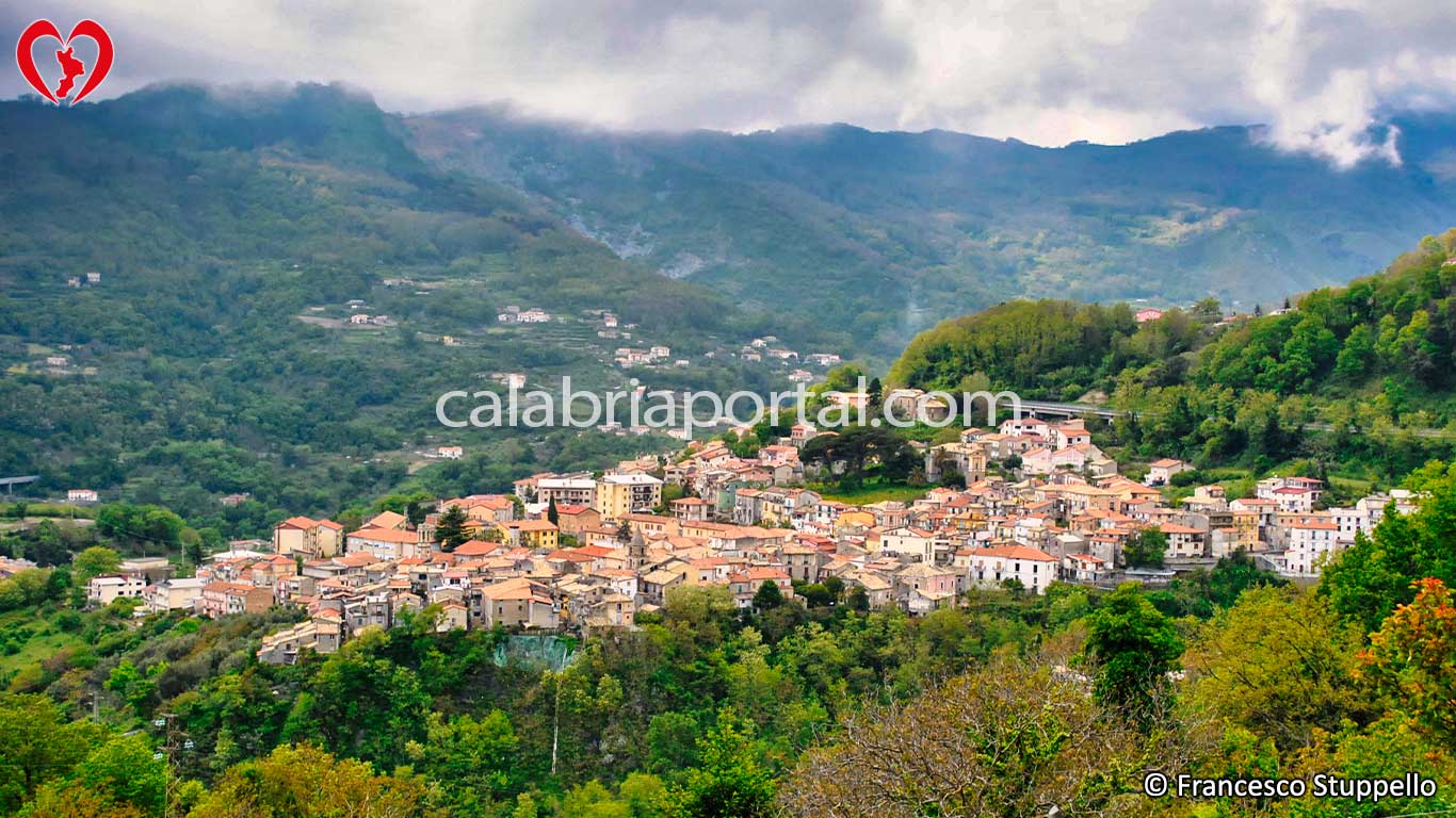 Lago (Calabria): cosa vedere, fare, idee di viaggio