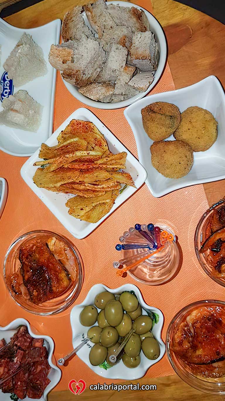 Bar da Biagio a Tortora Marina (CS): Bar - Rosticceria