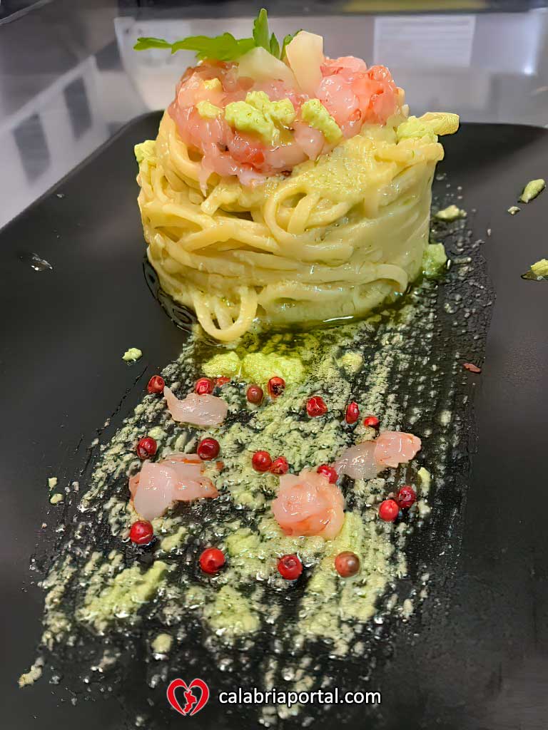 Il piatto finale presentato su Cotto e Mangiato - Elite Restaurant Cetraro