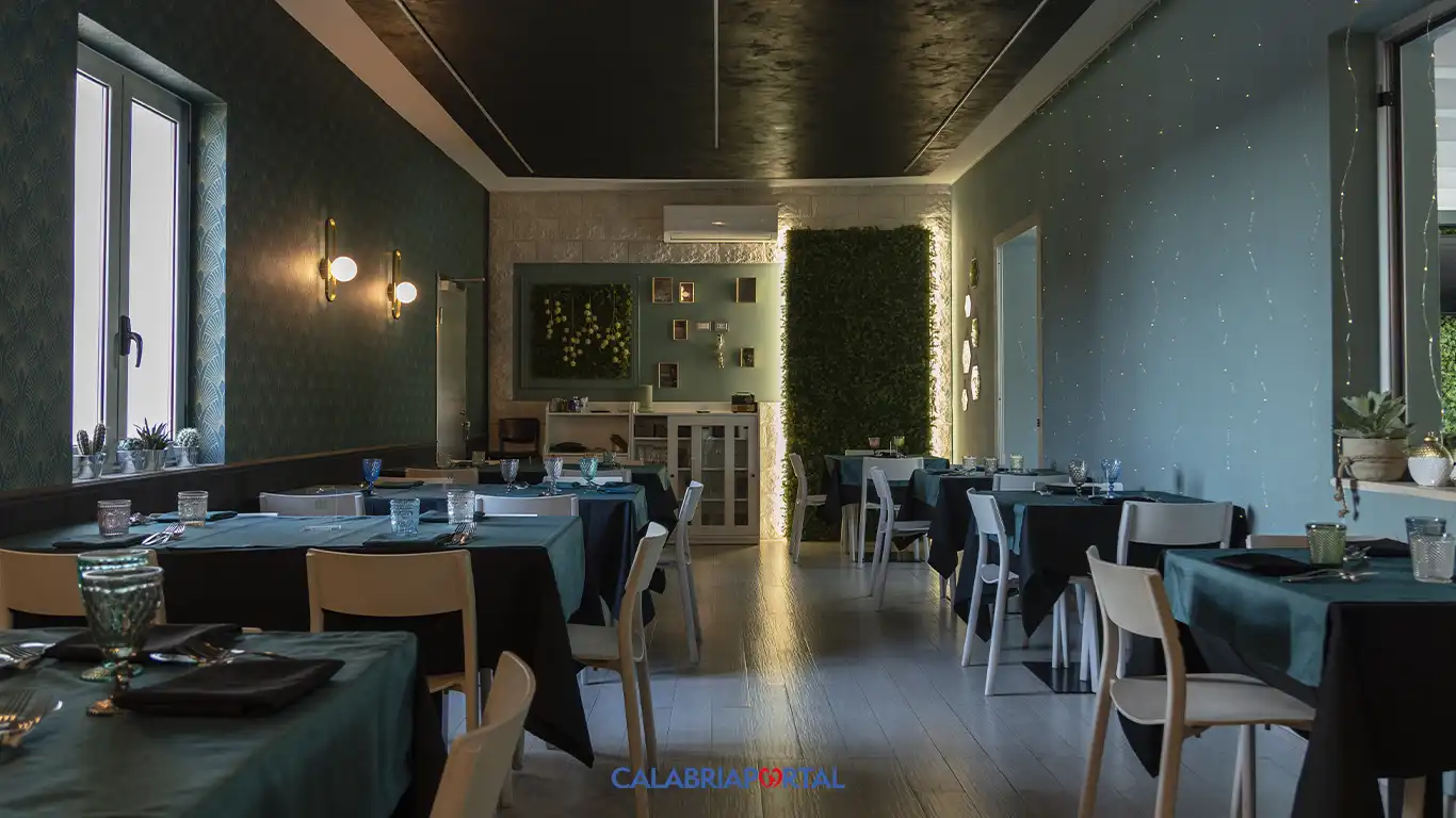 La Sala Interna dell'Élite Restaurant a Cetraro Dettaglio della sala interna arredata dell'Élite Restaurant a Cetraro
