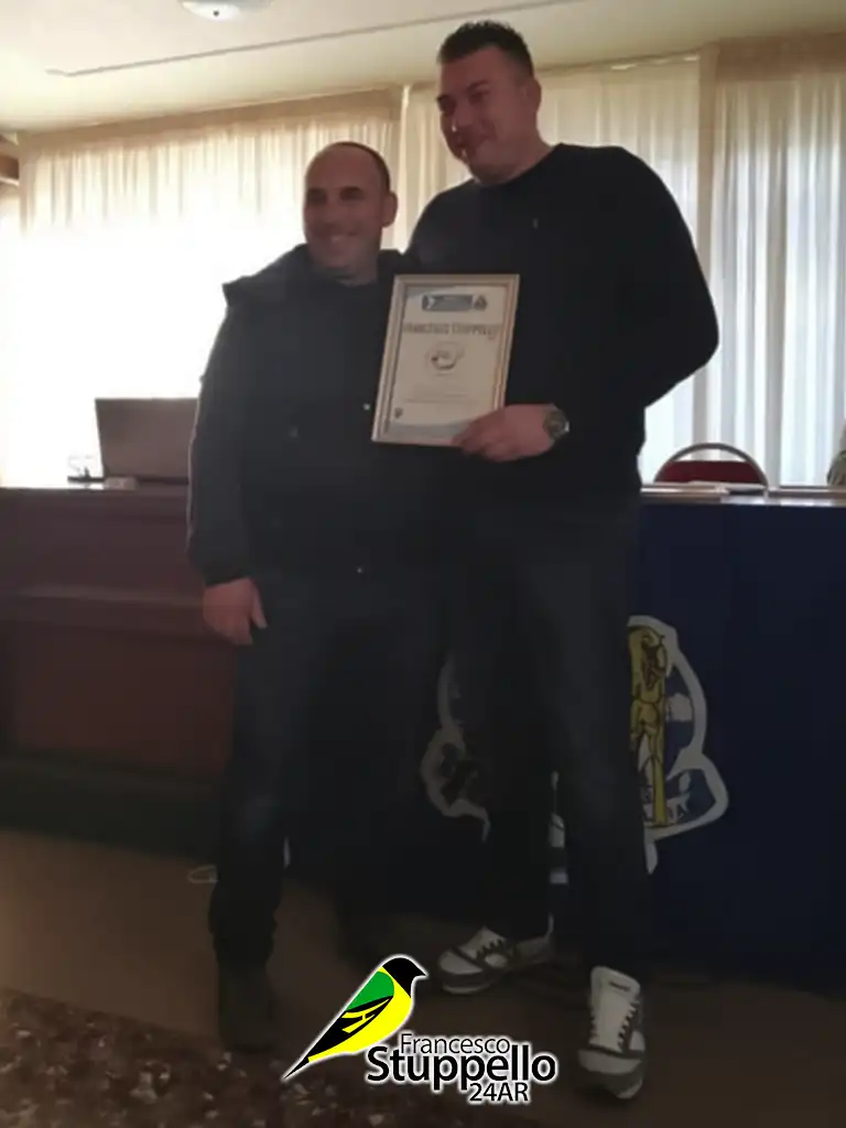 2020: Pianopoli, con Giuseppe Zarola (Presidente R.O.C.) durante la premiazione di Campione del Mondo