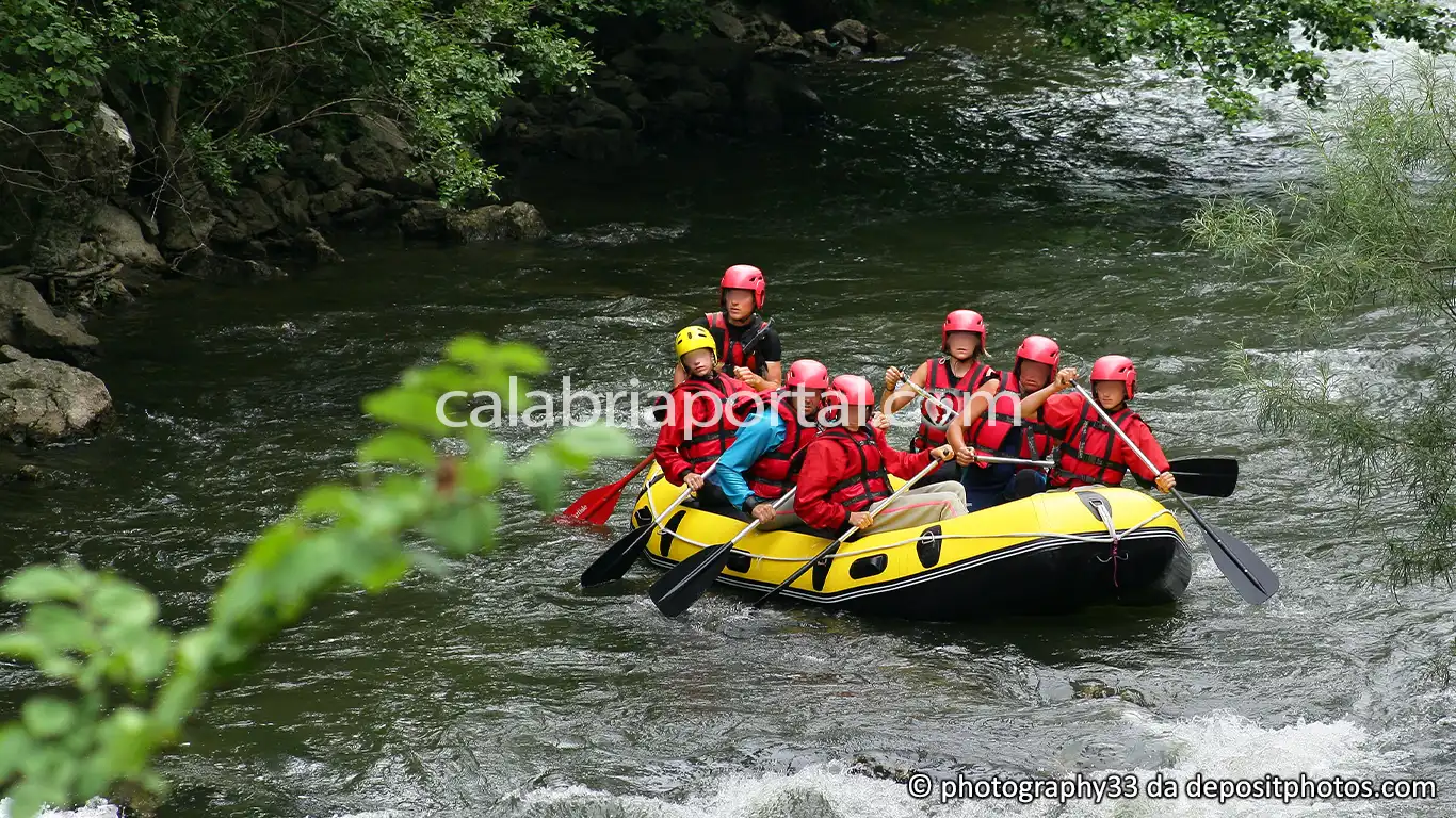 Rafting nella Valle del Lao Rafting nella Valle del Lao