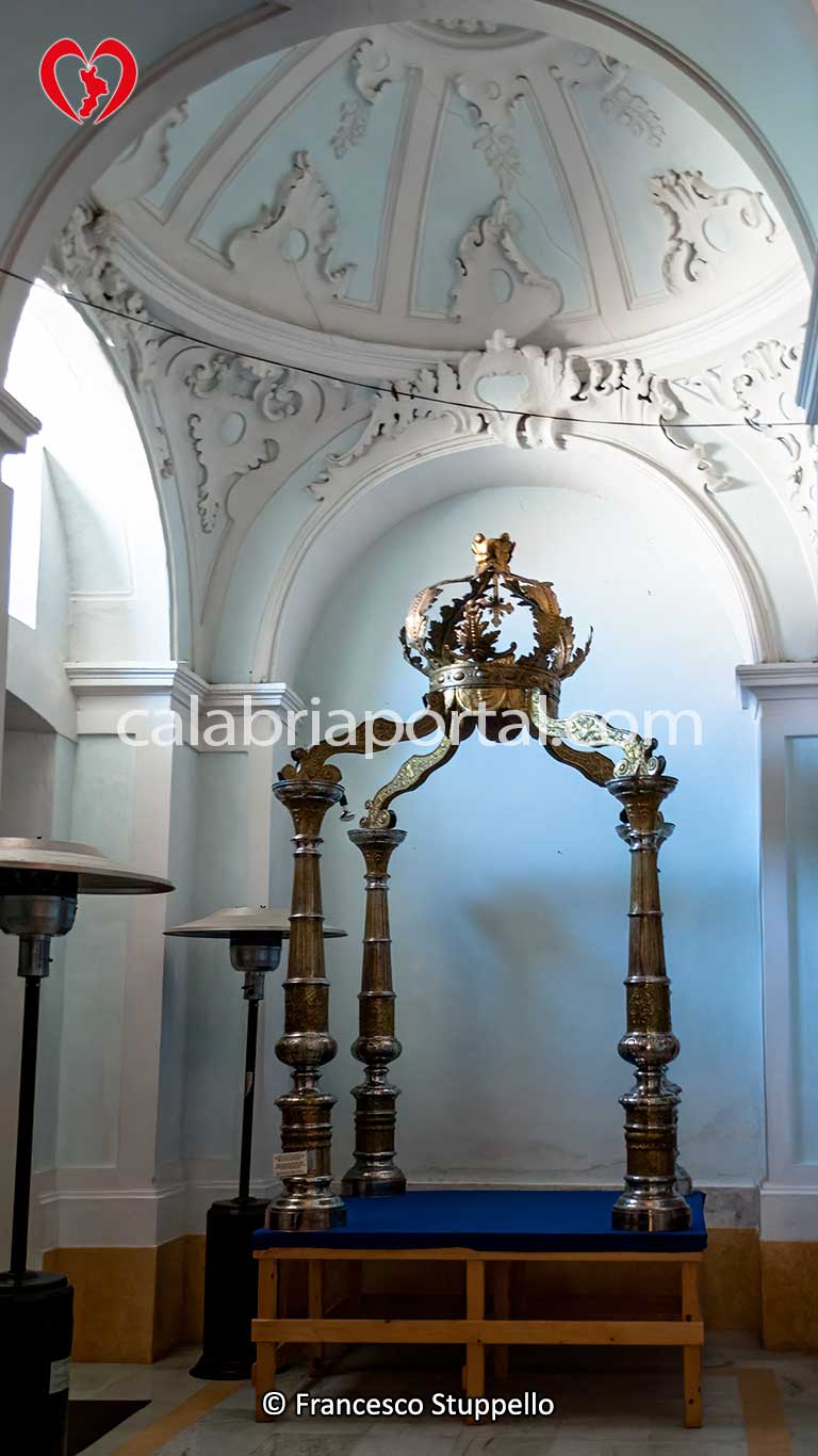 Santuario Basilica di Maria SS. delle Grazie della Quercia di Visora a Conflenti (CZ) Santuario Basilica di Maria SS. delle Grazie della Quercia di Visora a Conflenti (CZ)