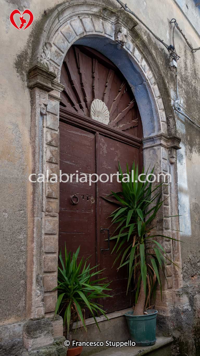 Portale Litico di Martirano (CZ)