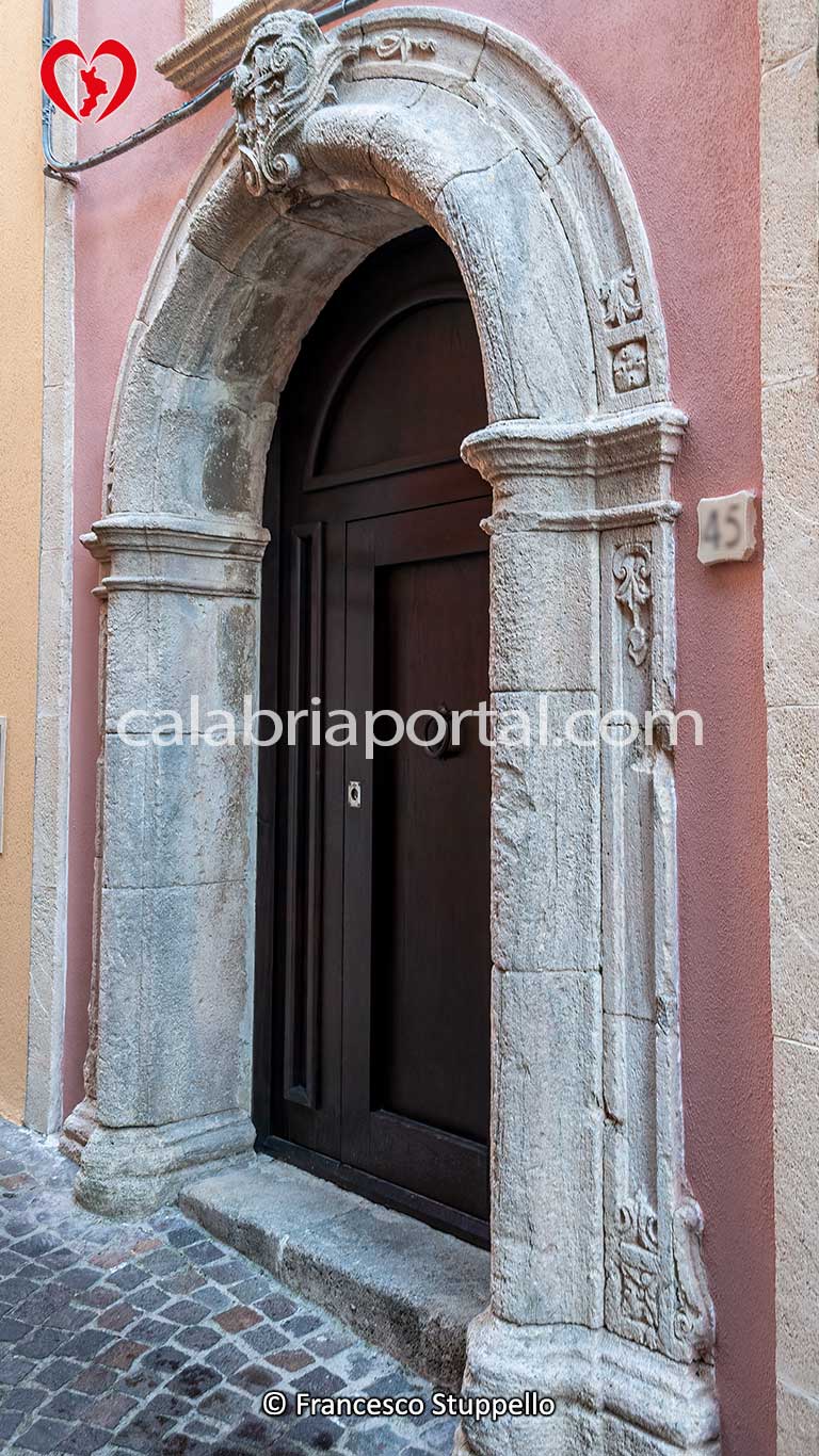 Portale Litico di Martirano (CZ)