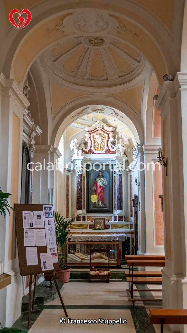 Chiesa di San Tommaso a San Mango d'Aquino (CZ) Chiesa di San Tommaso a San Mango d'Aquino (CZ)