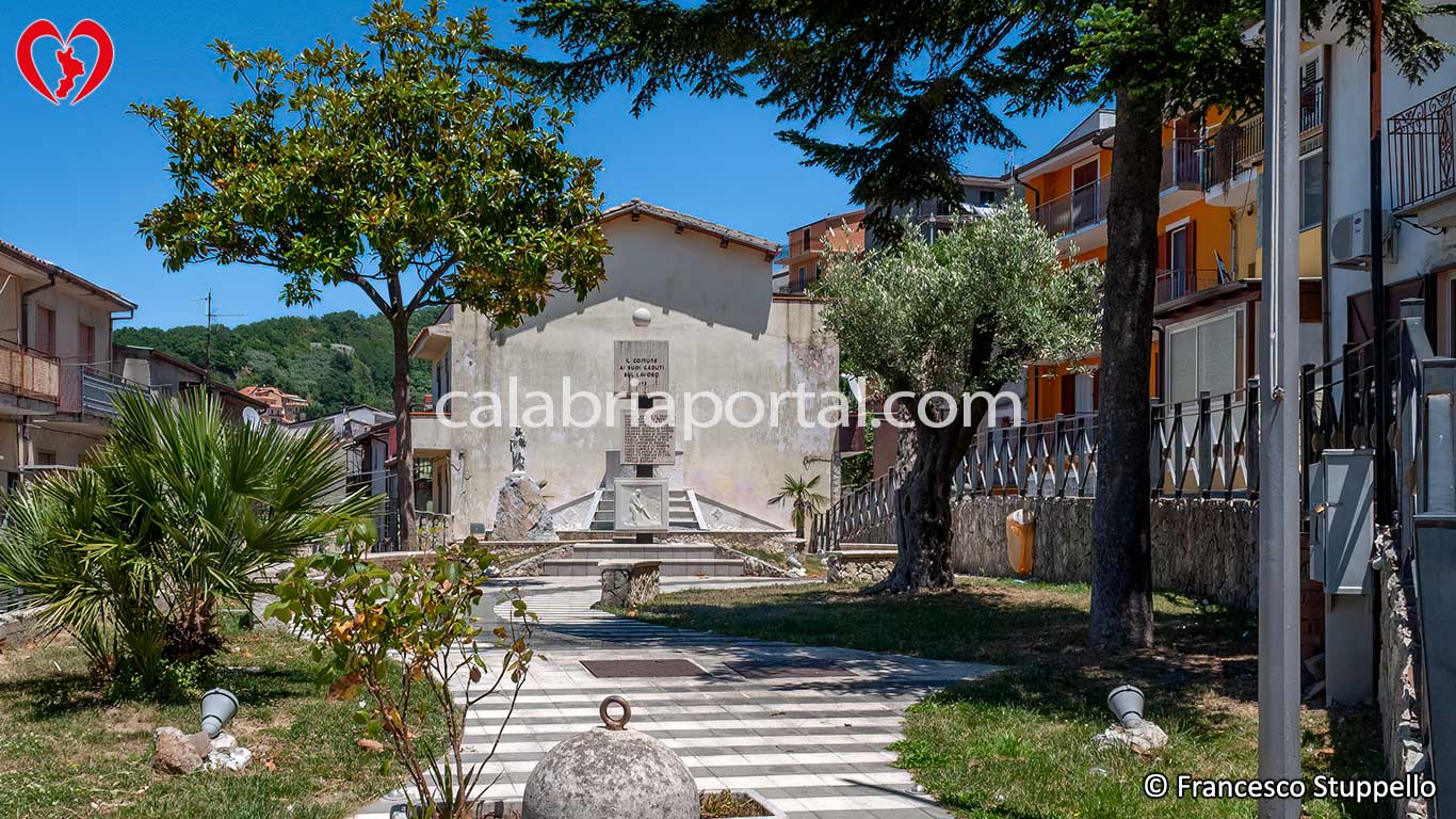 Scorcio di San Mango d'Aquino (CZ) Scorcio di San Mango d'Aquino (CZ)