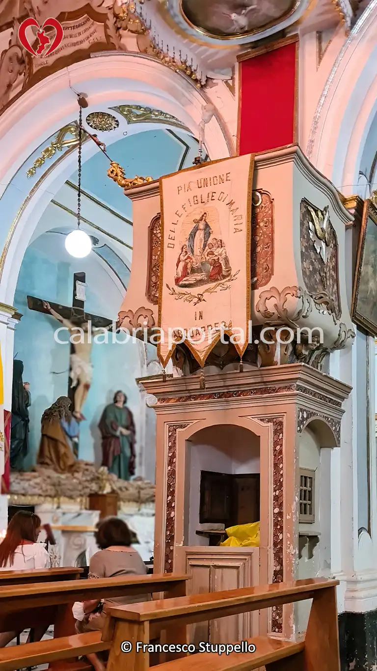 Pulpito della Chiesa di Santa Maria del Rifugio di Acquappesa Pulpito della Chiesa di Santa Maria del Rifugio di Acquappesa