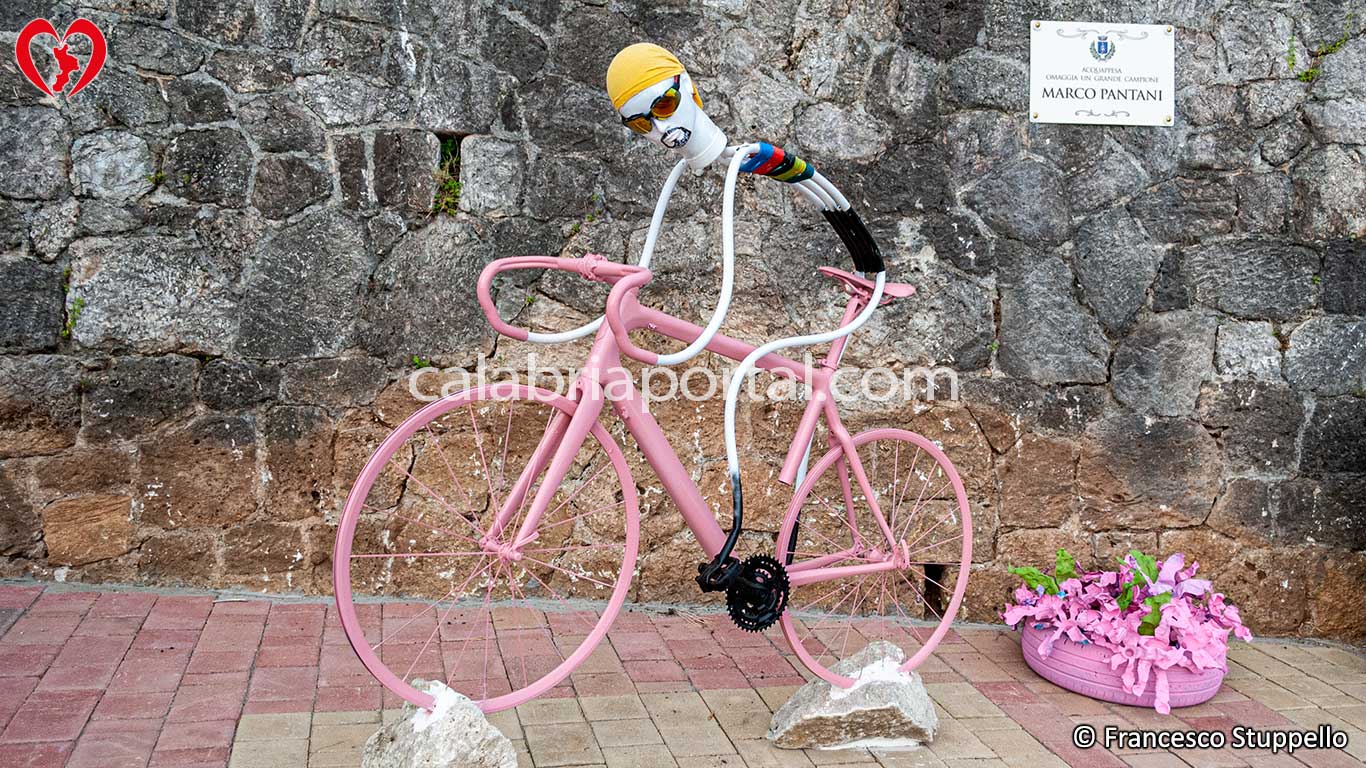 Monumento a Marco Pantani - Acquappesa (CS)