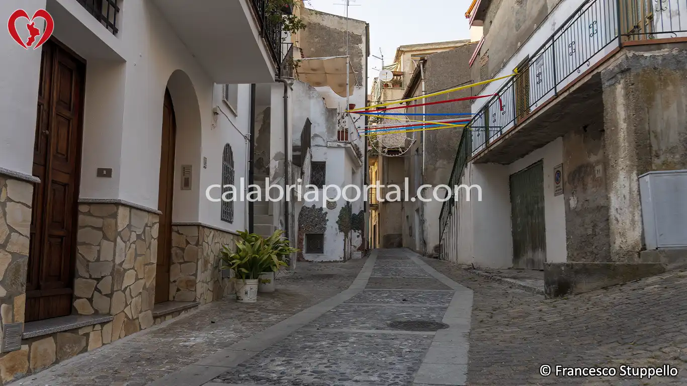 Acquappesa (CS): Scorcio del centro storico