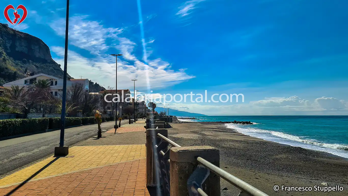 Lungomare di Acquappesa Marina (CS)