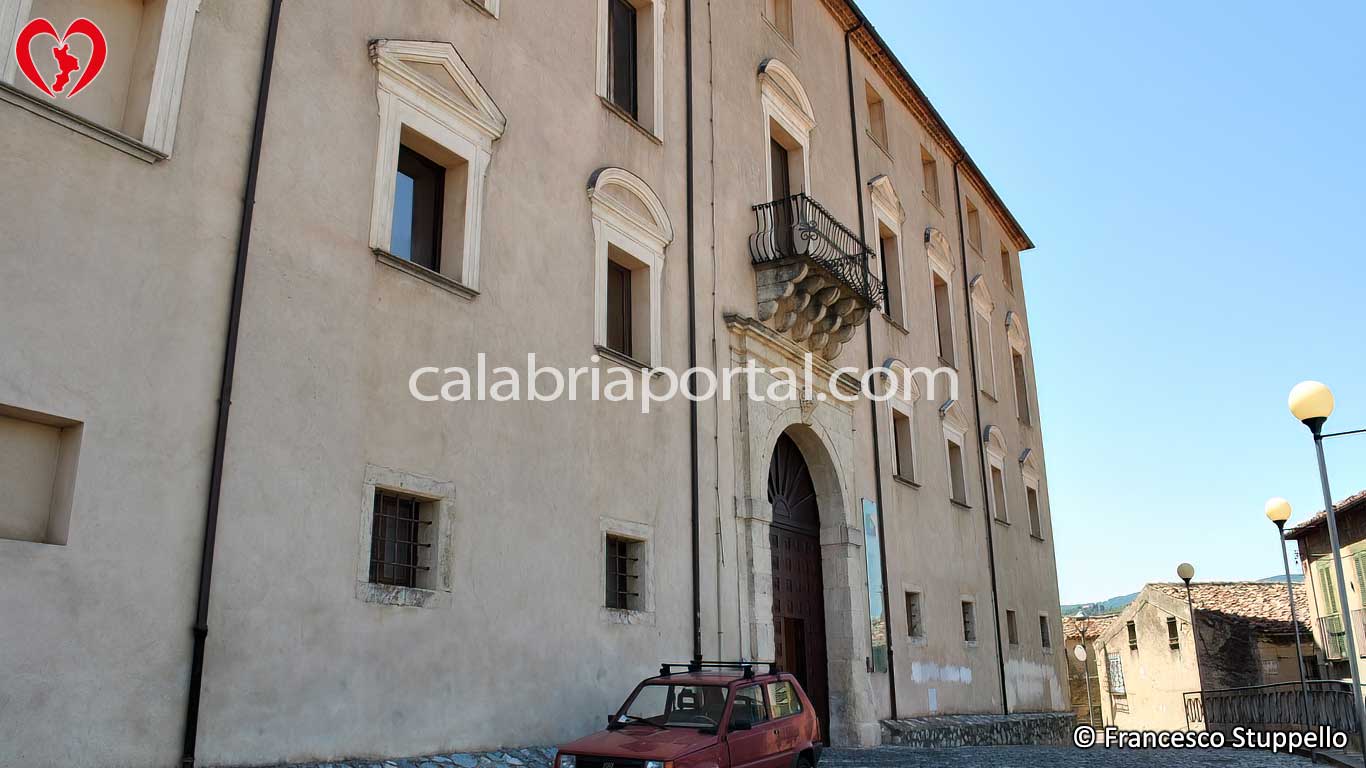 Palazzo dei Principi Sanseverino ad Acri (CS) Palazzo dei Principi Sanseverino ad Acri (CS)