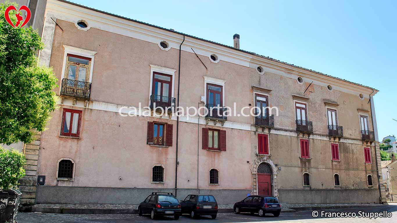 Palazzo Salvidio ad Acri Palazzo Salvidio ad Acri