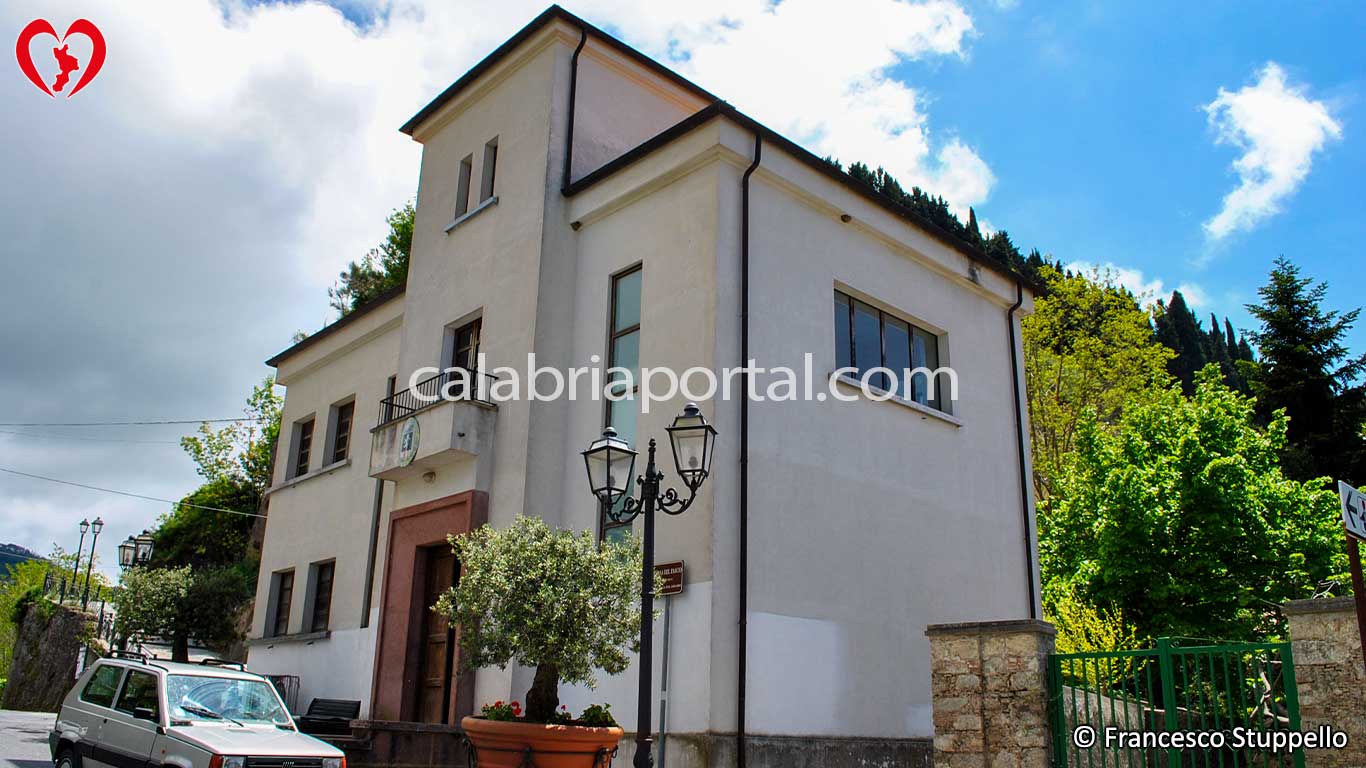 Ex Casa del Fascismo ad Aiello Calabro (CS)