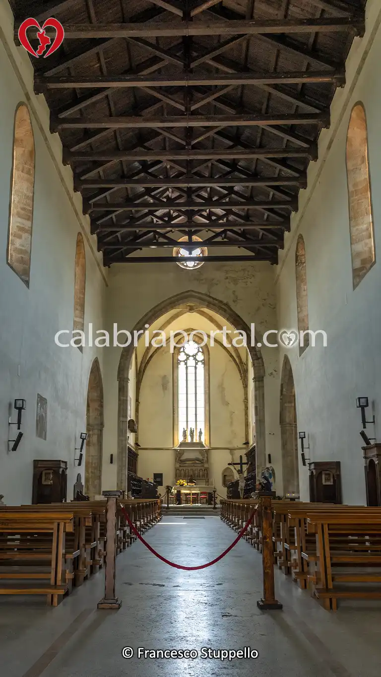 Navata della Chiesa di Santa Maria della Consolazione ad Altomonte (CS)