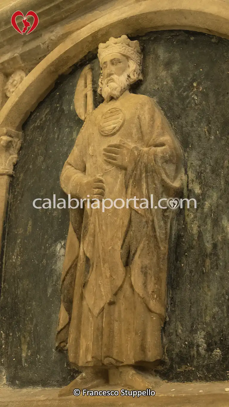 Figura di San Ladislao d'Ungheria sul Basamento del Mausoleo di Filippo di Sangineto ad Altomonte