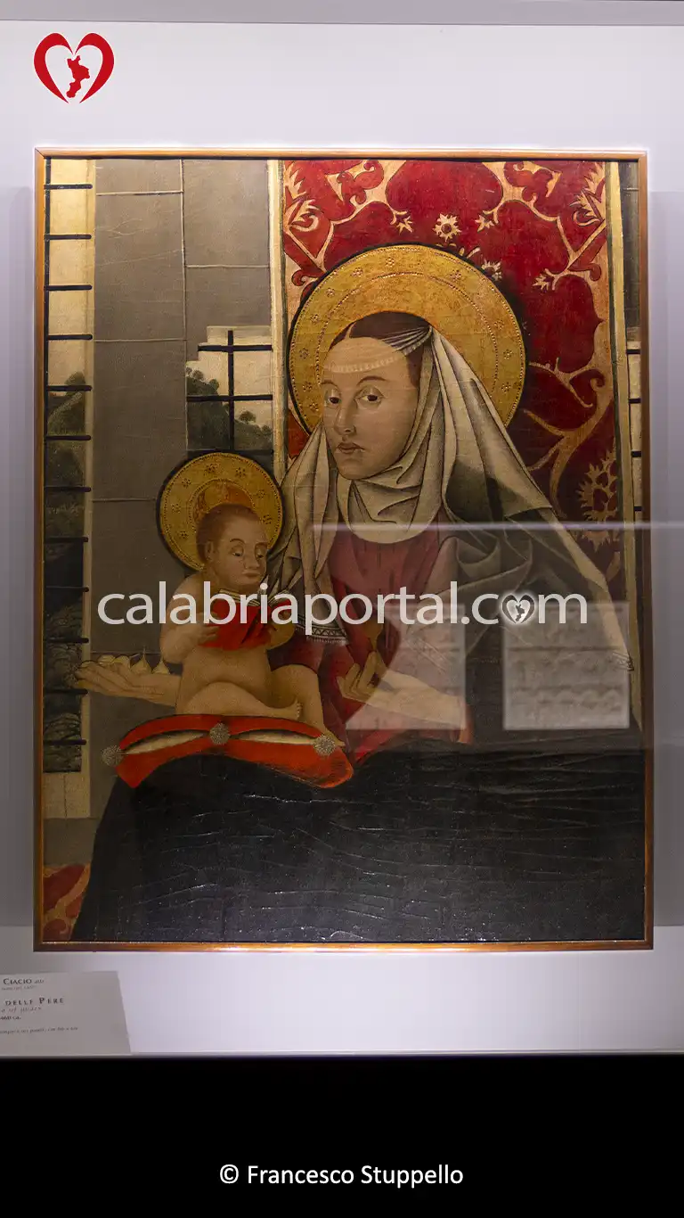 Madonna delle Pere di Paolo di Ciacio al Museo Civico di Altomonte (CS) Madonna delle Pere di Paolo di Ciacio al Museo Civico di Altomonte (CS)