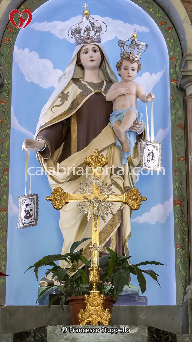 Chiesa di Santa Maria del Carmine ad Amantea (CS) Chiesa di Santa Maria del Carmine ad Amantea (CS)