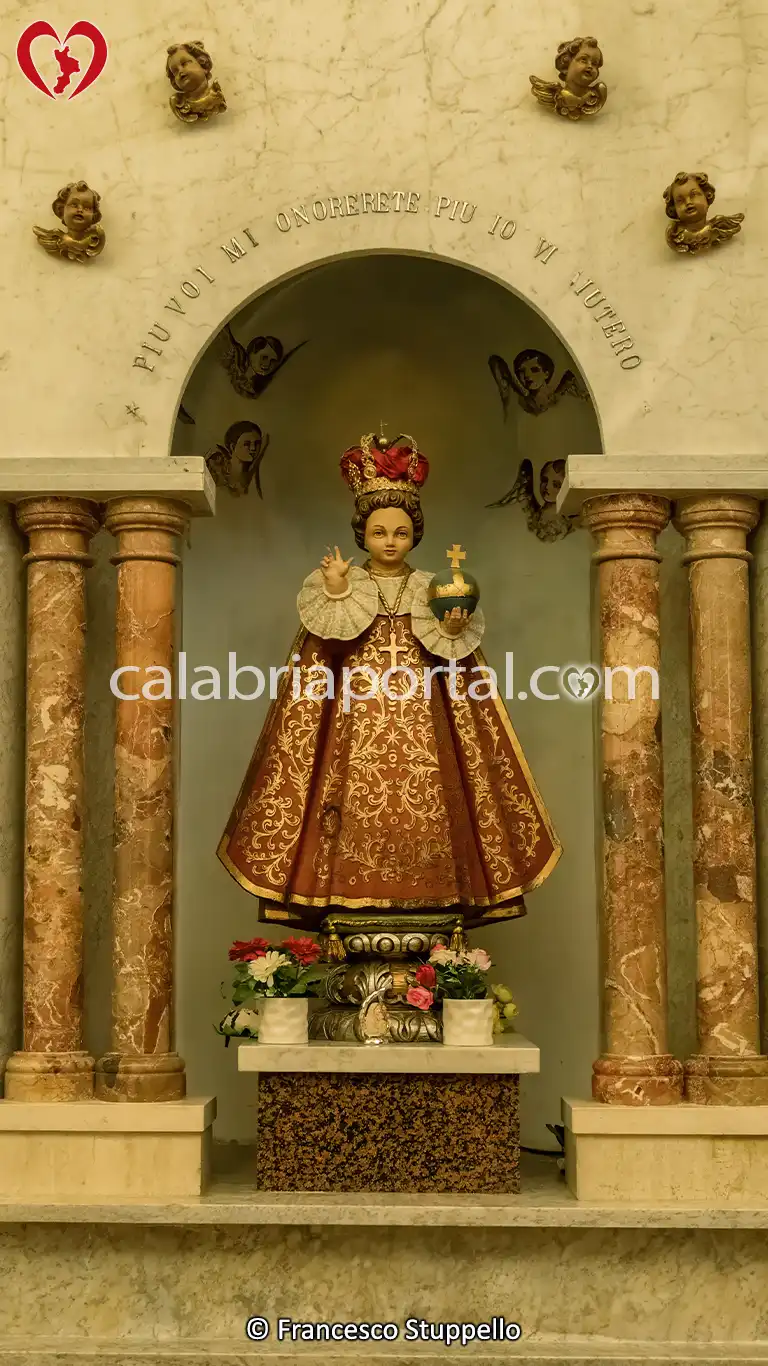 Statua della Madonna Statua della Madonna