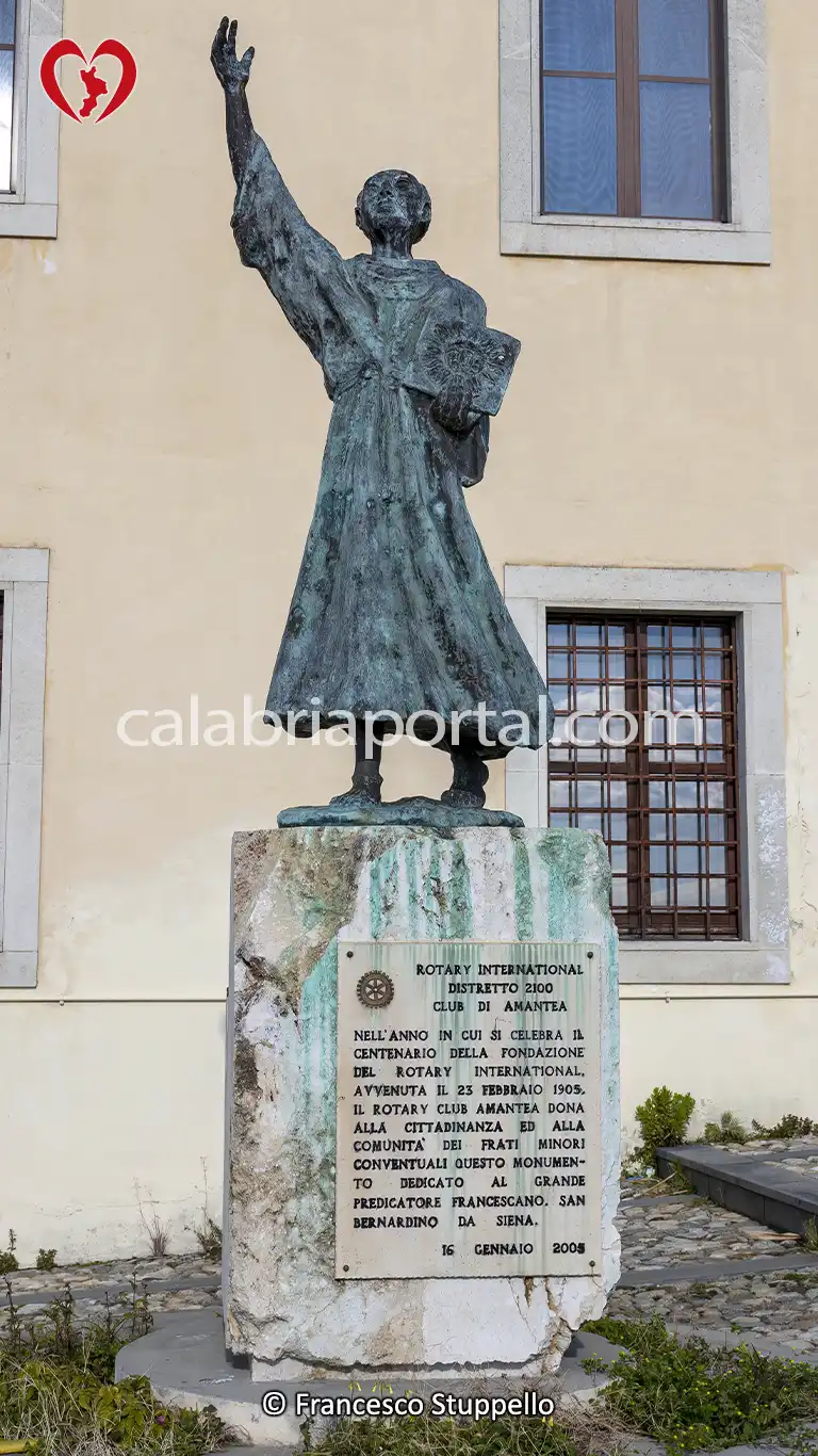 Monumento a San Bernardino ad Amantea (CS) Monumento a San Bernardino ad Amantea (CS)