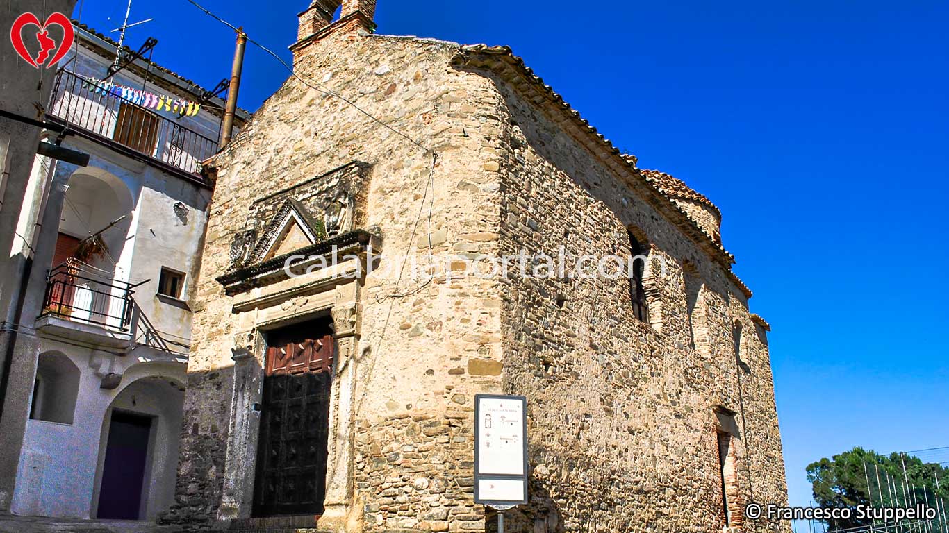 Chiesa di Santa Maria ad Amendolara (CS) Chiesa di Santa Maria ad Amendolara (CS)
