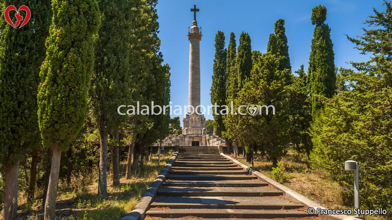 Belmonte Calabro: Mausoleo di Michele Bianchi