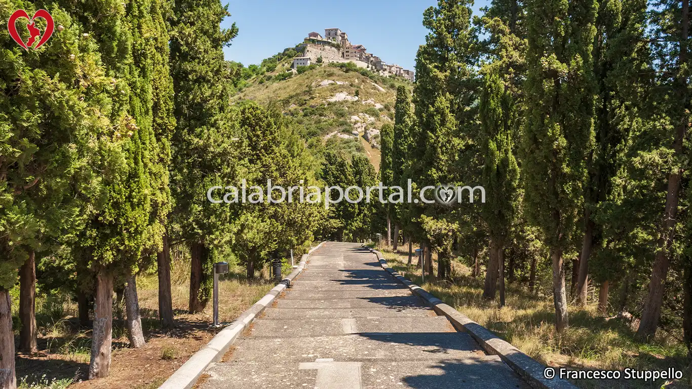 Mausoleo di Michele Bianchi a Belmonte Calabro (CS) Mausoleo di Michele Bianchi a Belmonte Calabro (CS)
