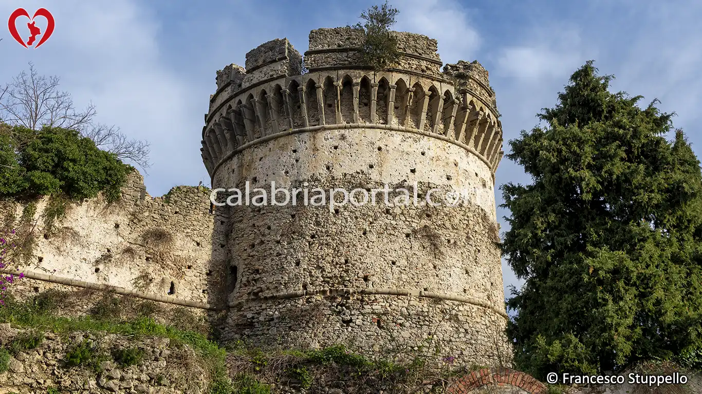 Mastio del Castello Aragonese di Belvedere Marittimo