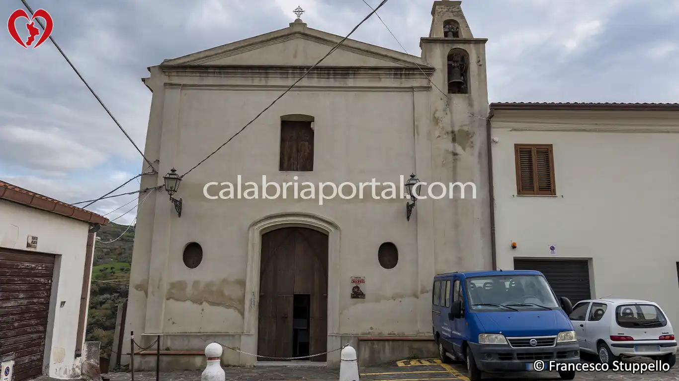 Chiesa del SS. Crocifisso a Belvedere Marittimo (CS) Chiesa del SS. Crocifisso a Belvedere Marittimo (CS)