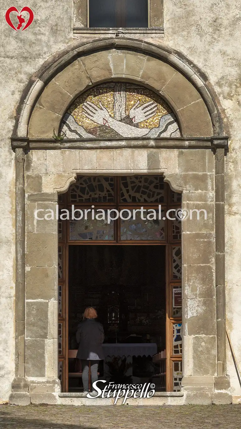 Portale del Convento dei Padri Cappuccini a Belvedere Marittimo