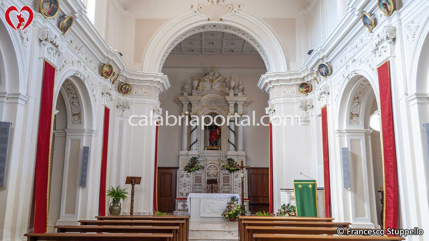 Chiesa di San Giacomo Apostolo a Bianchi (CS) Chiesa di San Giacomo Apostolo a Bianchi (CS)